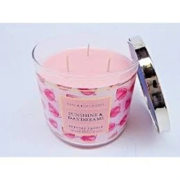 Bath & Body Works Sunshine & Daydreams 3-Wick Candle - Picture 2 of 3
